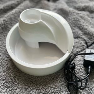 Pet Water Fountain